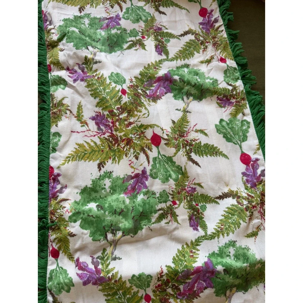 Nishat botanical table